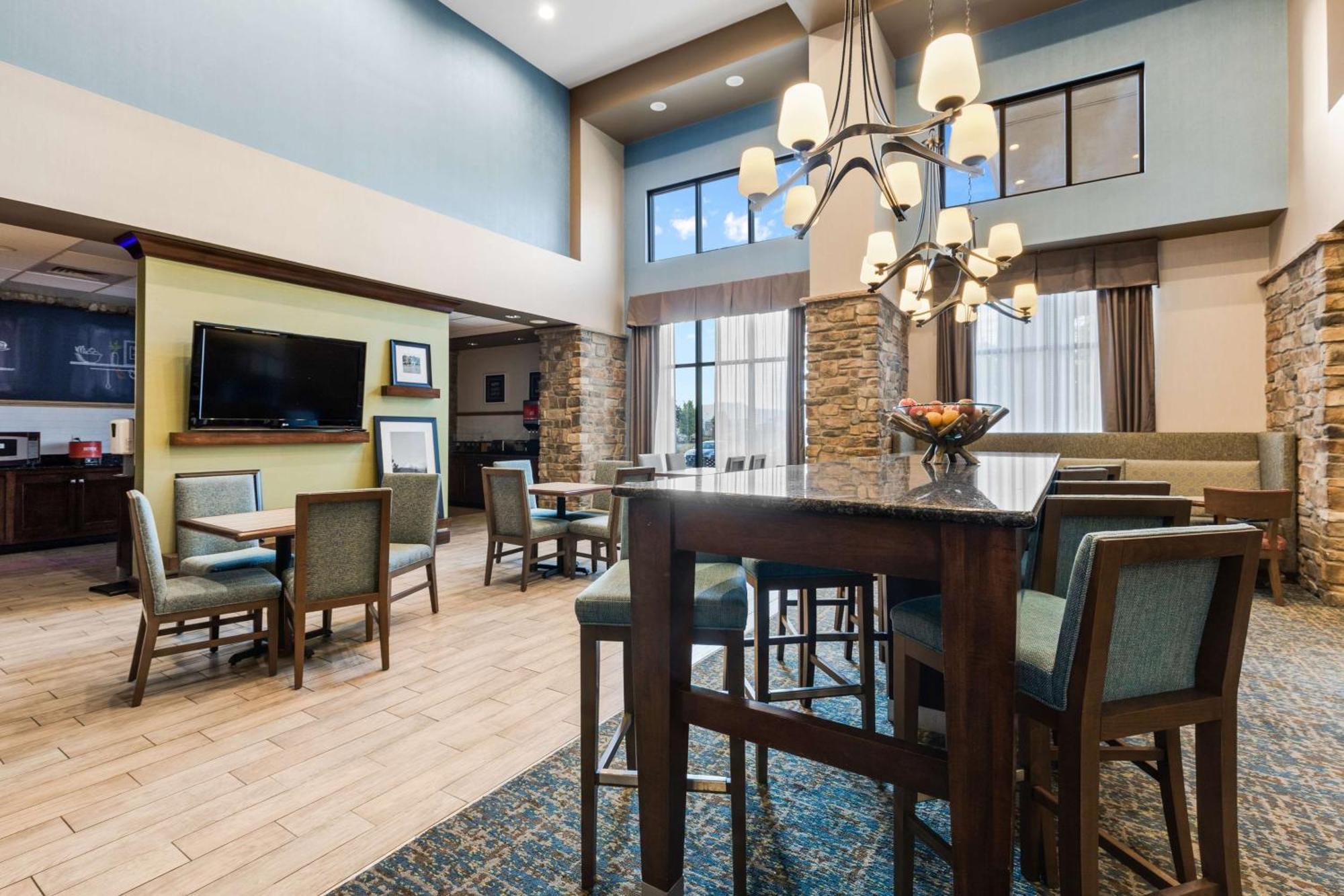 Hampton Inn & Suites Colorado Springs-Air Force Academy/I-25 North Екстериор снимка
